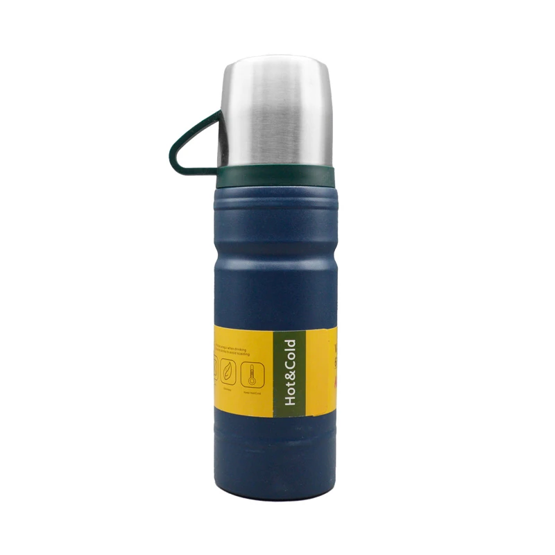 فلاسک مدل GS-M-207384 گنجایش 0.69 لیتر به همراه لیوان سفری