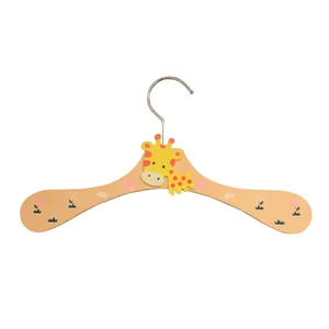 چوب لباسی نوزاد طرح زرافه کد 2053.9