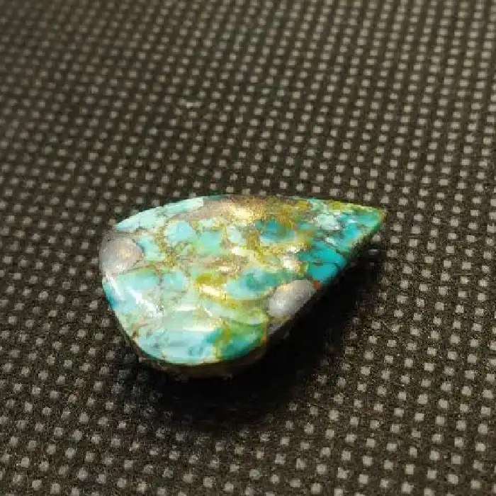 سنگ فیروزه نیشابور مدل اشکی کد 99