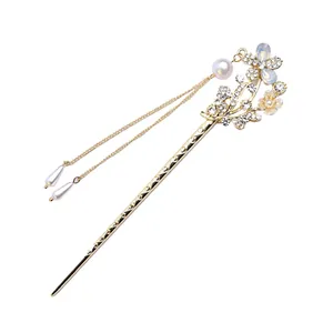 گیره مو زنانه مدل کانزاشی آویزدار