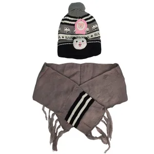 ست کلاه و شال گردن بافتنی بچگانه مدل 1005dge