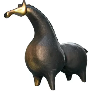 مجسمه مدل اسب ققنوس