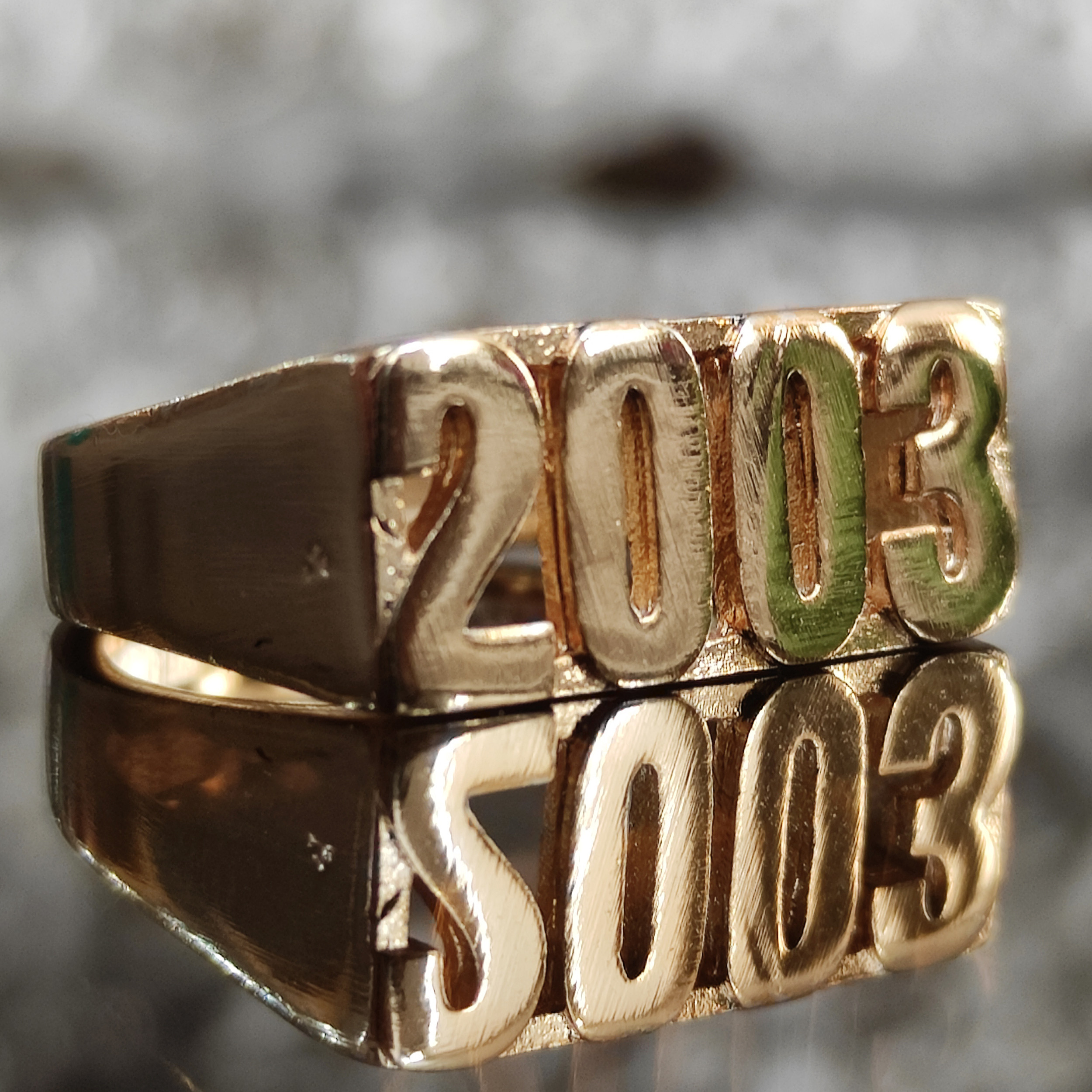 انگشتر مدل متولد 2003