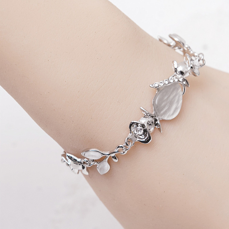 دستبند زنانه مدل صدفی کد 00698