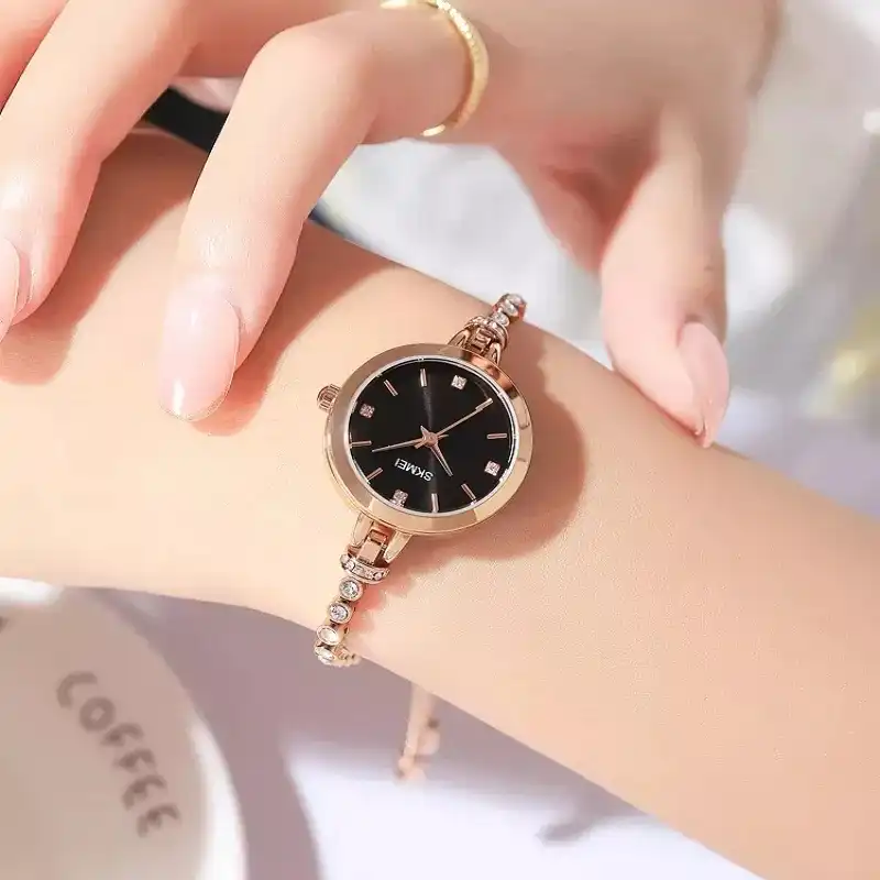 ساعت مچی عقربه ای زنانه اسکمی مدل 1854BK