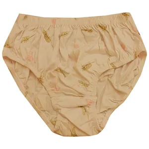 شورت زنانه سابد مدل برگ