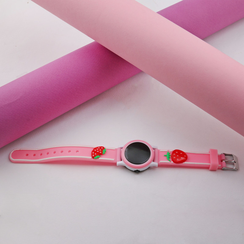 ساعت مچی دیجیتال طرح توت فرنگی کد WHK_017