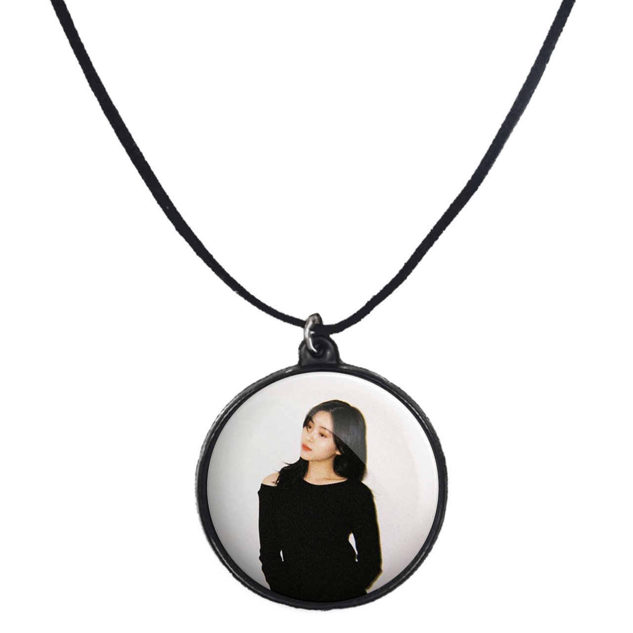 گردنبند پرمانه طرح گروه موسیقی ایتزی کد pmb.13110 مدل دو طرفه