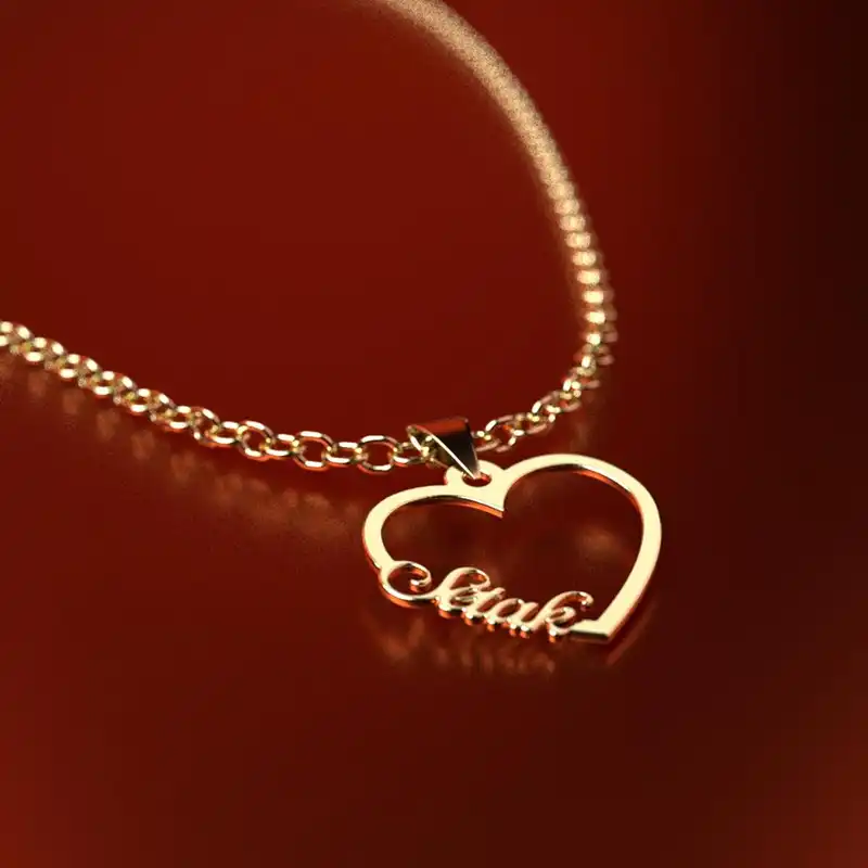 گردنبند طلا 18 عیار زنانه مدوپد مدل اسم ستاک setak کد GBB11709 به همراه باکس گل رز جاویدان