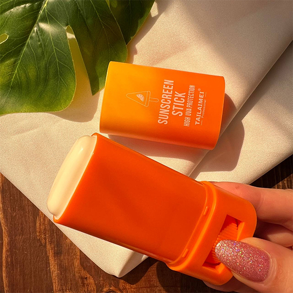 استیک ضد آفتاب بدون رنگ تایلامی SPF 65 مدل ویتامین C مناسب انواع پوست حجم 18 میلیلیتر