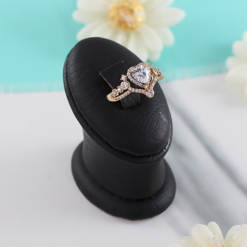 انگشتر زنانه ژوپینگ مدل سولیتر کد L391 انگشتر زنانه ژوپینگ مدل سولیتر کد L391