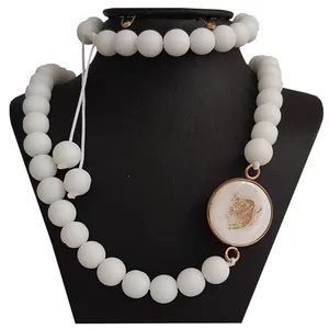 نیم ست زنانه طرح نماد ماه اردیبهشت کد 12