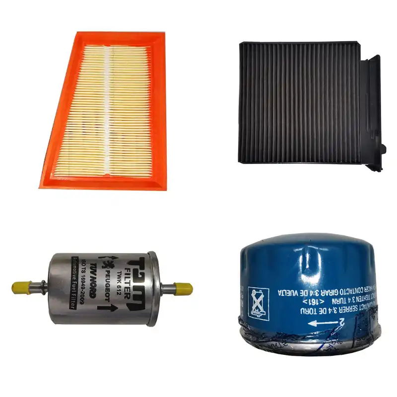 فیلتر روغن خودرو مدل UV1 مناسب برای رنو ساندرو به همراه فیلتر سوخت وفیلتر هوا و کابین