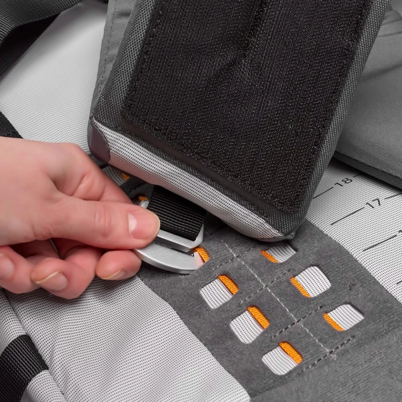 عکس شماره 22 : کوله پشتی دوربین لوپرو مدل photosport pro 70l aw iii (m-l)