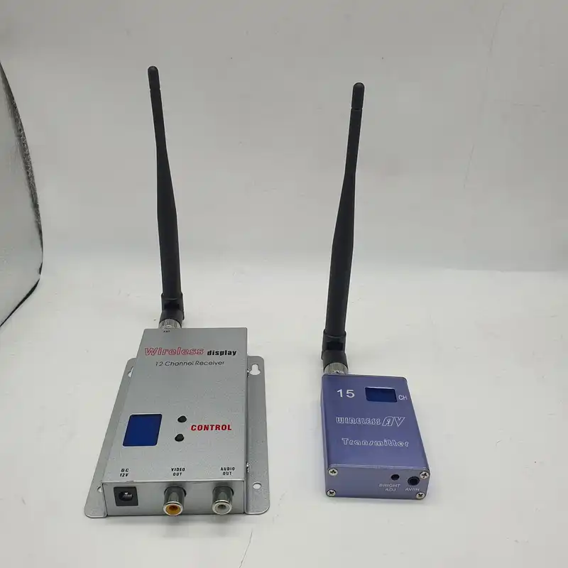 فرستنده و گیرنده AV مدل 800m به همراه صدا