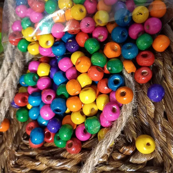 عکس شماره 4 : مهره مدل چوبی رنگی کد 78 بسته 210 عددی