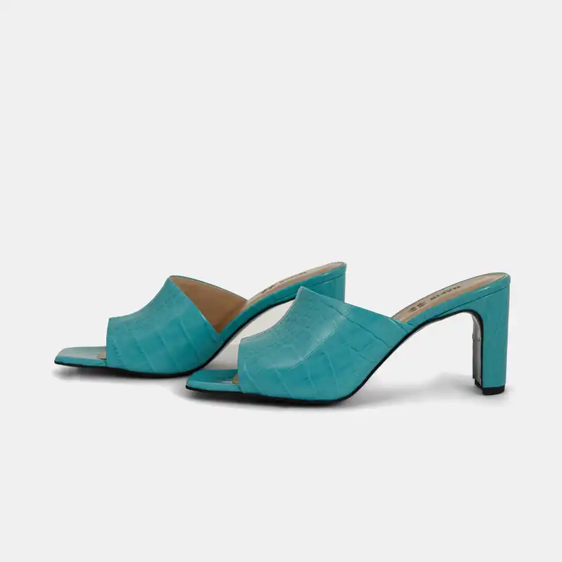 صندل زنانه چرم نفیس مدل 4200013