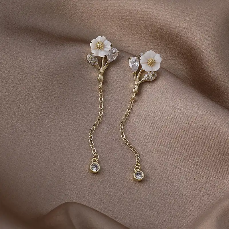 گوشواره زنانه مدل گل صدفی آویز کد 00666