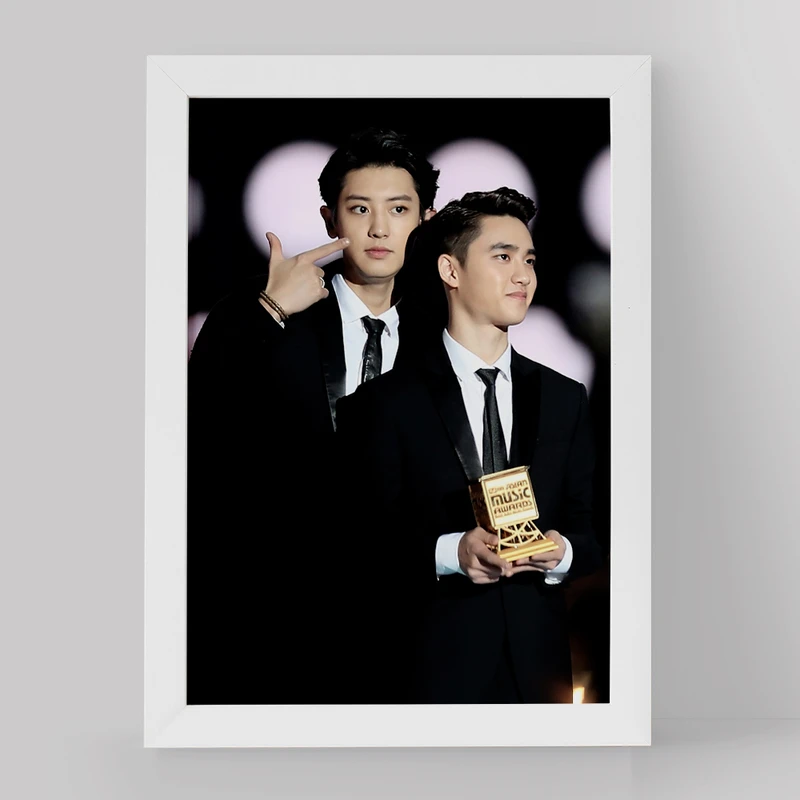 تابلو خندالو مدل گروه اکسو EXO کد 13567