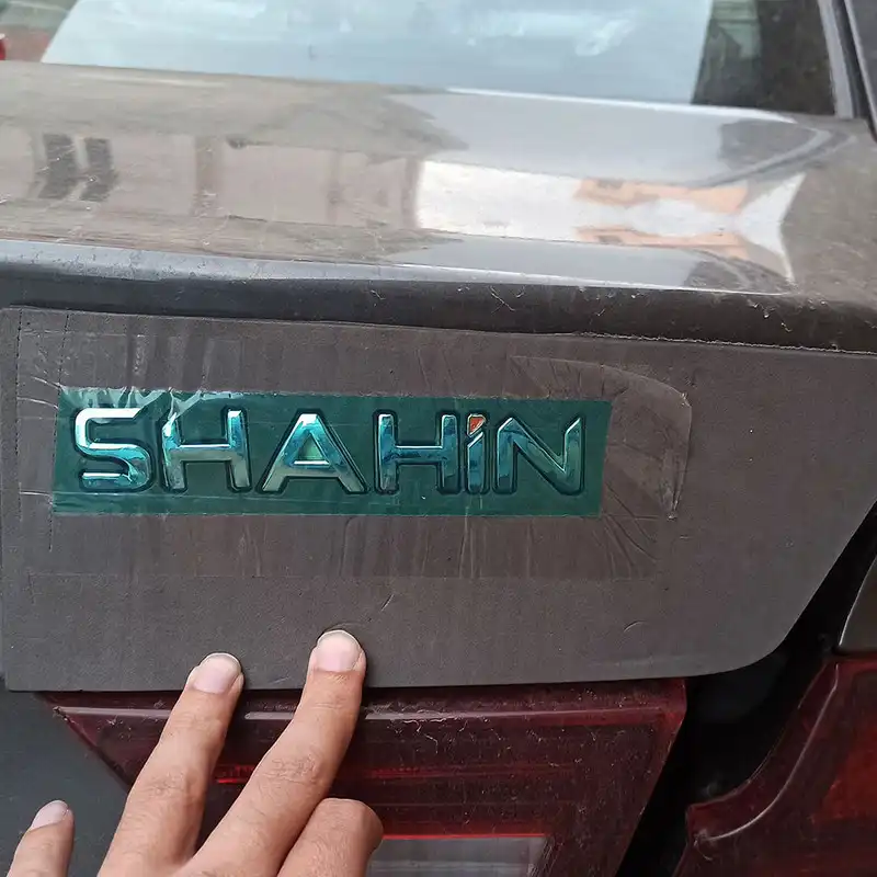 آرم صندوق عقب خودرو وارون مدل P-329-SHAHIN مناسب برای شاهین