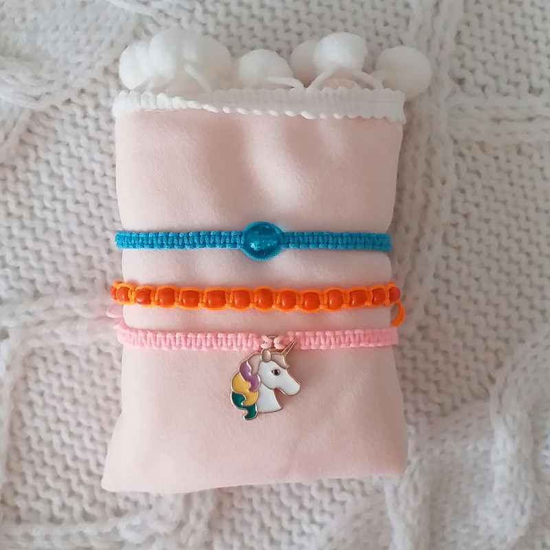 دستبند دخترانه مدل اسب شاخ دار NA154 مجموعه 3 عددی دستبند دخترانه مدل اسب شاخ دار NA154 مجموعه 3 عددی