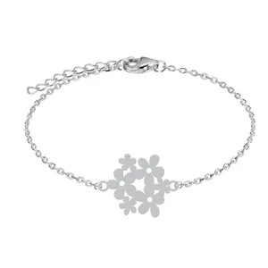 دستبند زنجیری زنانه هایکا طرح دسته گل کد zd.h 454