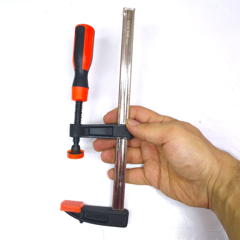 گیره پیچ دستی موبینس مدل 250x50 کد DIN5117