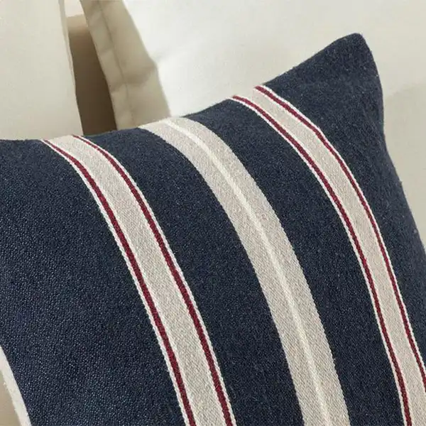 کاور کوسن انگلیش هوم مدل Philippa Dokuma