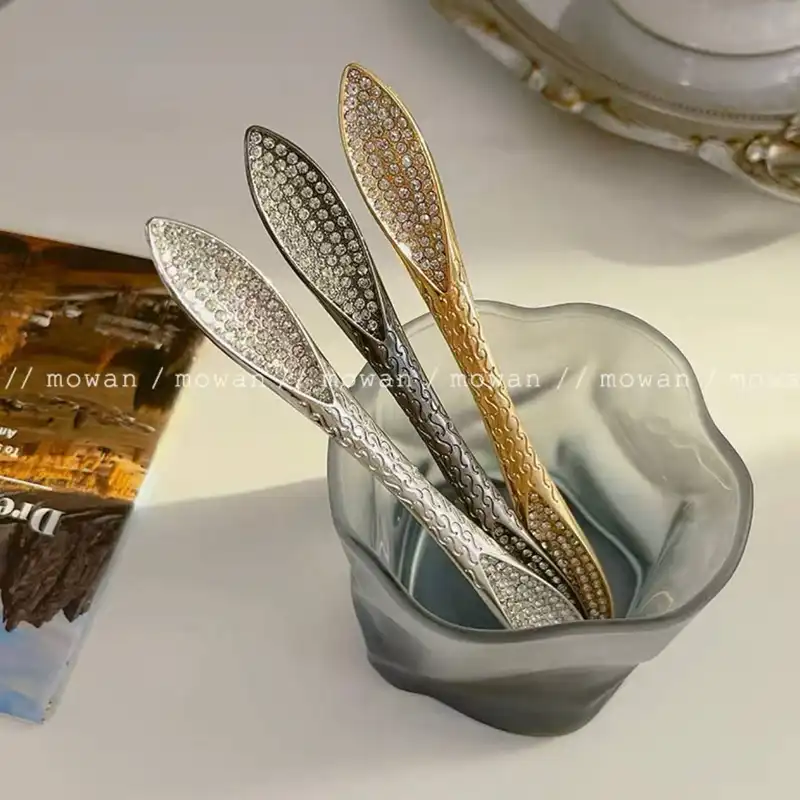 گیره مو زنانه مدل پین مو ژاپنی طرح کانزاشی نگینی