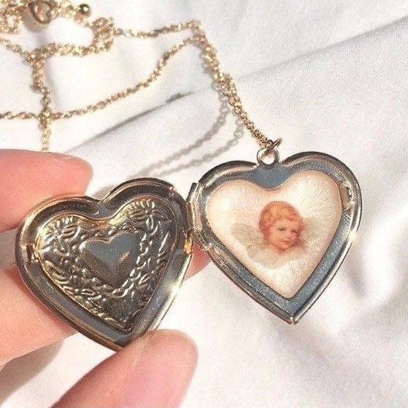 گردنبند زنانه مدل لاکت قلب 01