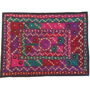 رومیزی سوزن دوزی کد SOOZMOS15