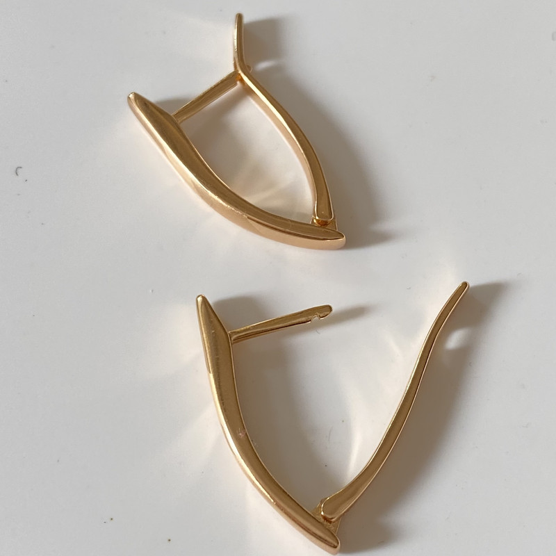 گوشواره زنانه ژوپینگ مدل خطی براق مات گوشواره زنانه ژوپینگ مدل خطی براق مات