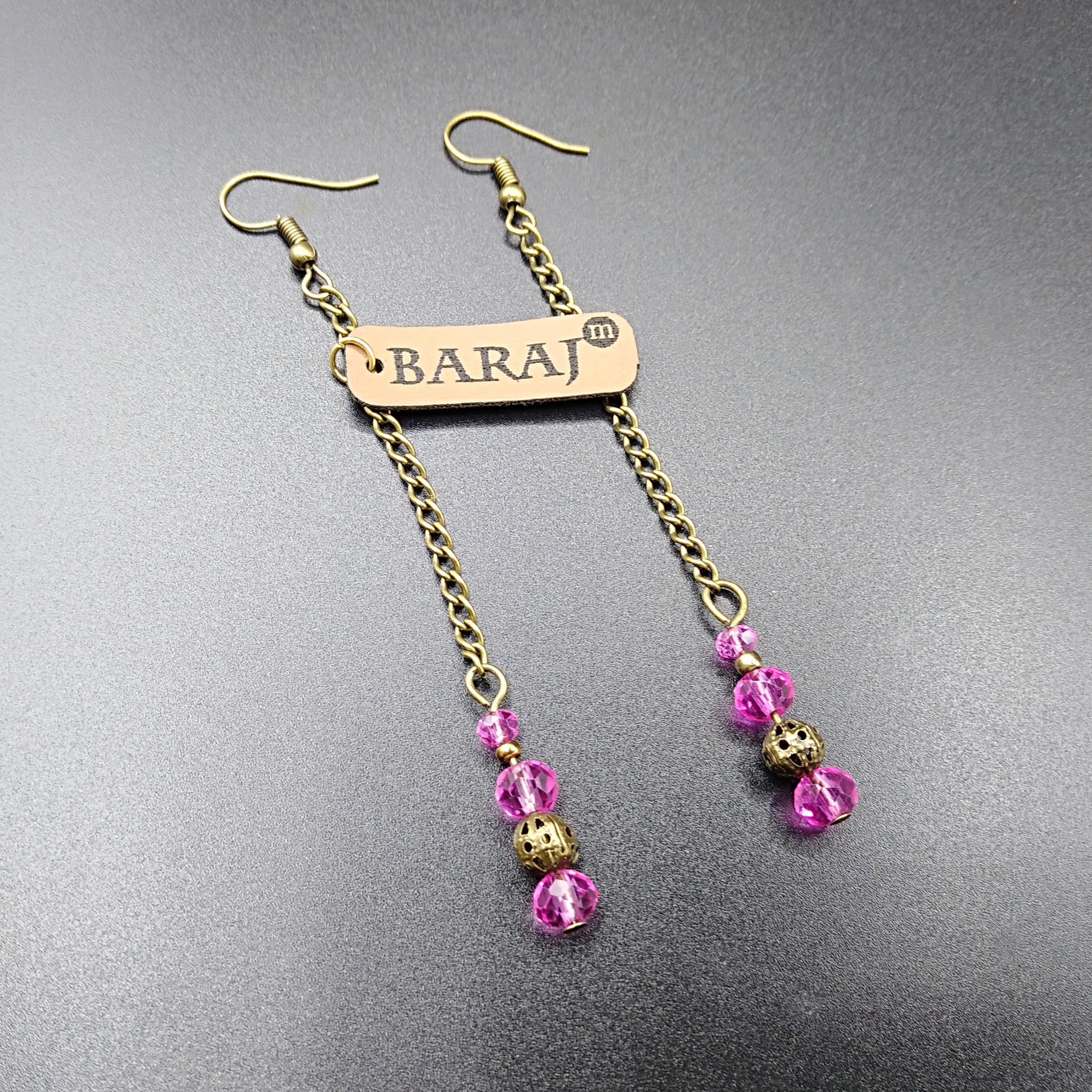 گوشواره زنانه باراج من مدل آویز زنجیر دار کریستالی کد GS-02 گوشواره زنانه باراج من مدل آویز زنجیر دار کریستالی کد GS-02