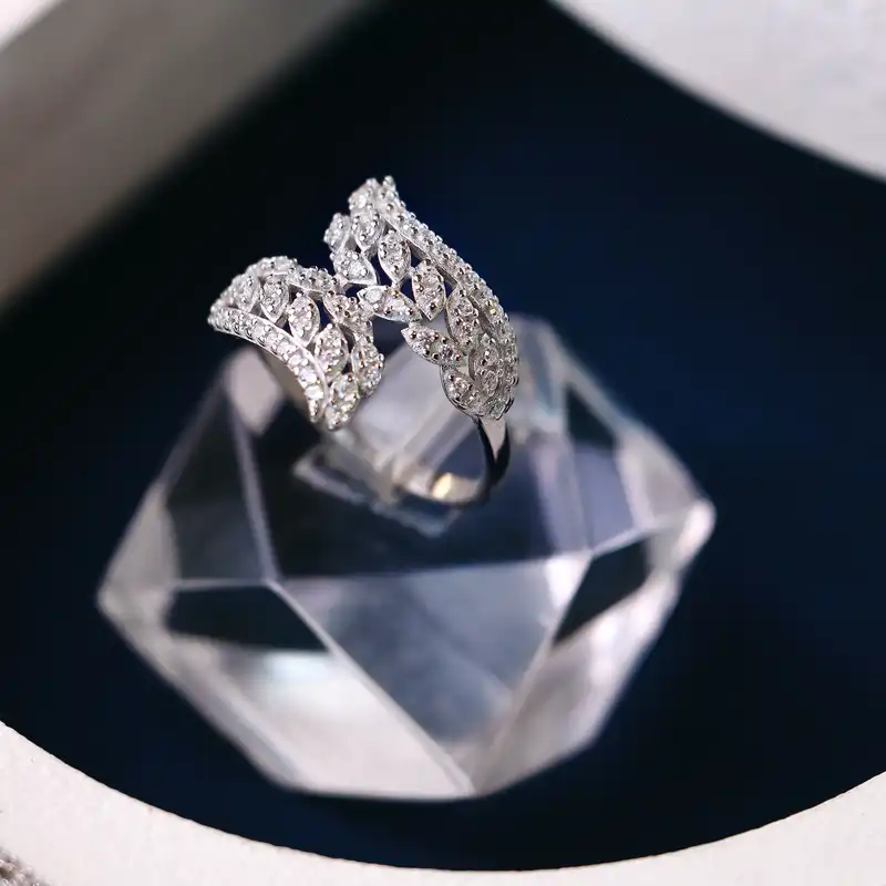 سرویس نقره زنانه جی تی ای مدل جی نایس