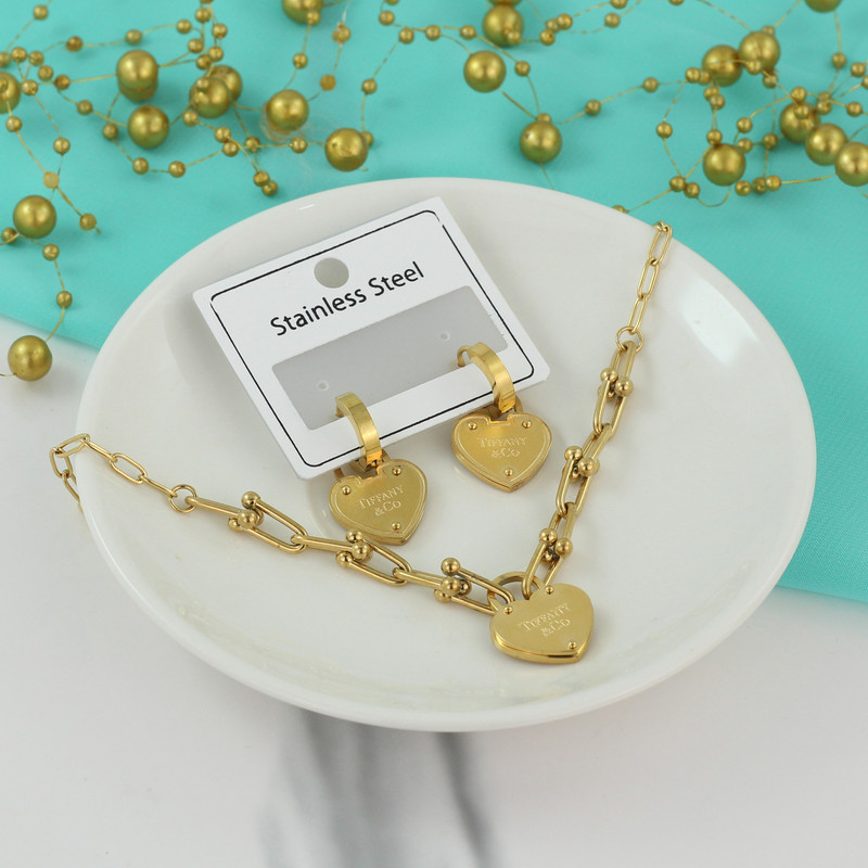 نیم ست زنانه مدل قلب کد H68 نیم ست زنانه مدل قلب کد H68