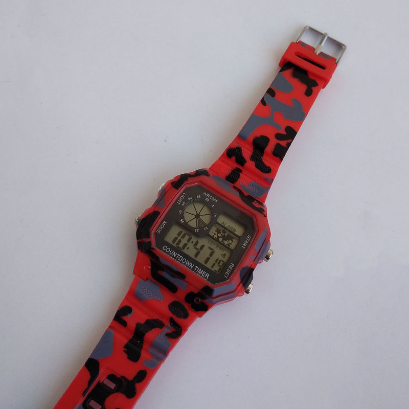 ساعت مچی دیجیتال پسرانه مدل اسپرت ارتشی کد 70