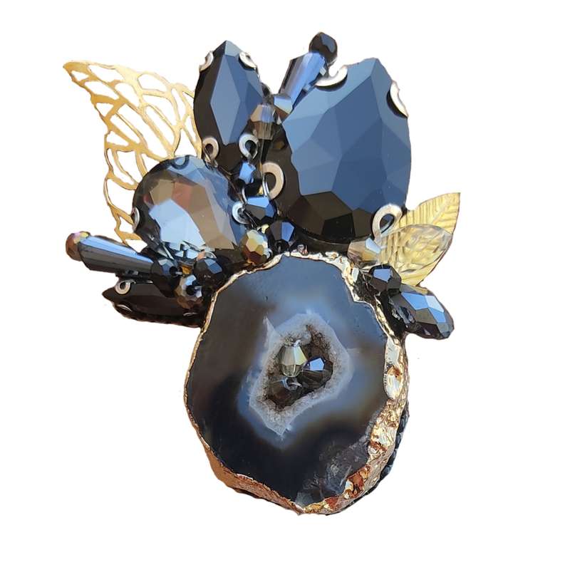 سنجاق سینه زنانه مدل ژئود لبنانی سنجاق سینه زنانه مدل ژئود لبنانی