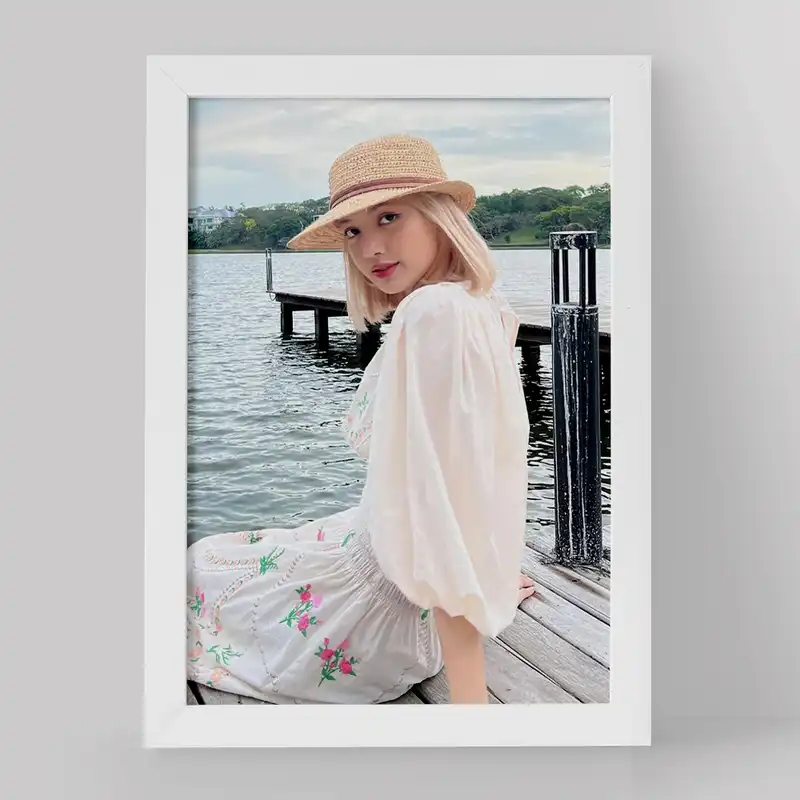 تابلو خندالو مدل لیسا گروه بلک پینک کد 16743