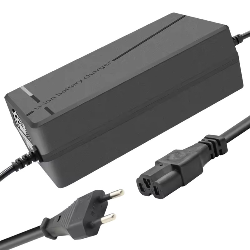 شارژر چمن زن شارژی مدل Li-ion-72-83V4A