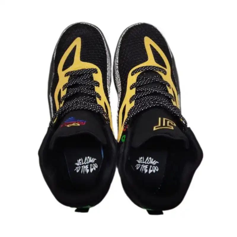 کفش بسکتبال مدل تیتوم 1