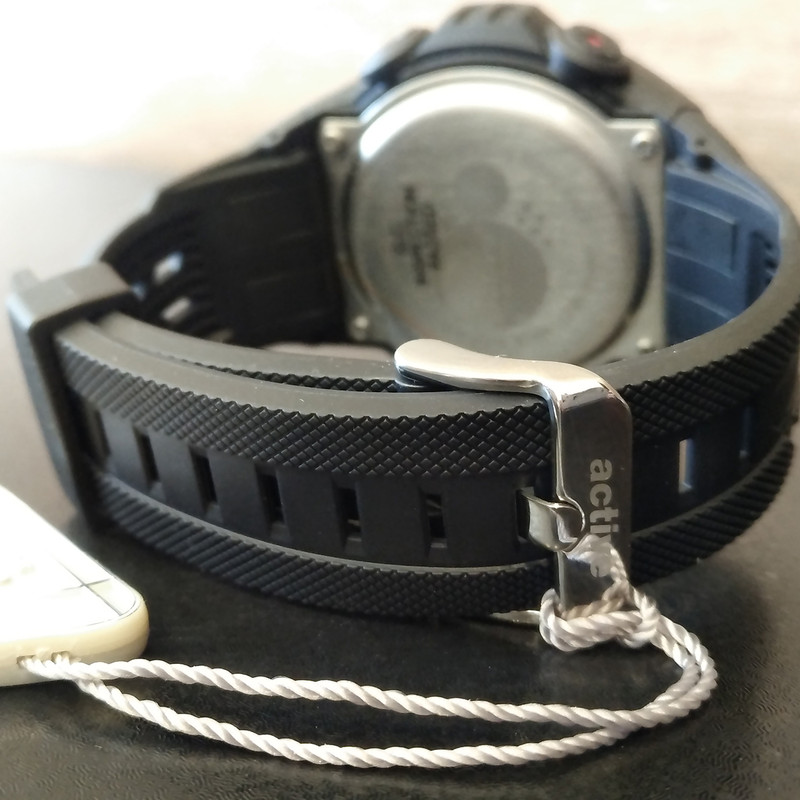 ساعت مچی دیجیتال مردانه اکتیو مدل YP16722 - ME-GHR