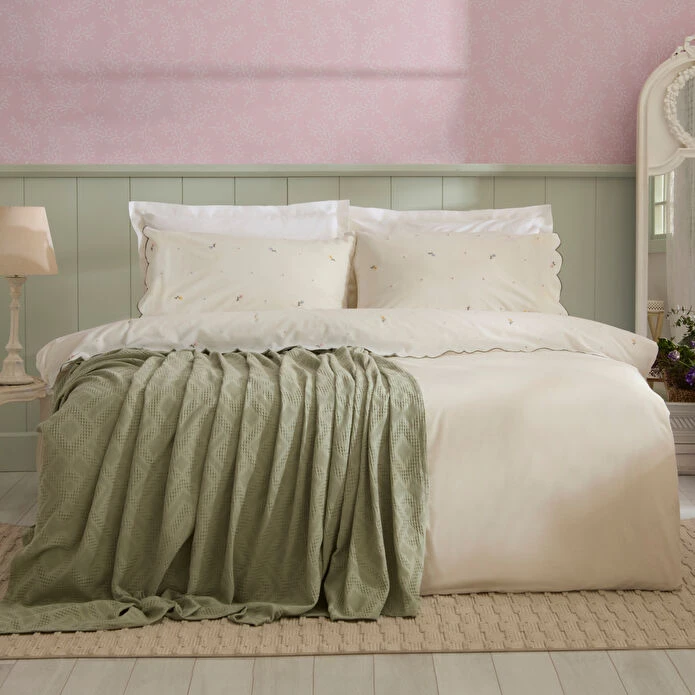 سرویس روتختی 2 نفر 4 تکه کاراجا هوم مدل Nellie