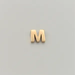 آویز گردنبند طلا 18 عیار زنانه مدل حرف M