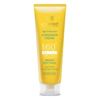 کرم ضد آفتاب بدون رنگ سینره، SPF60، مدل اولترا، مناسب پوست معمولی و خشک و حجم 50 میلی‌لیتر، محافظت کننده در برابر اشعه UVA و UVB، بدون پارابن، +++PA، ضد پیری پوست، با ماندگاری 2 ساعته