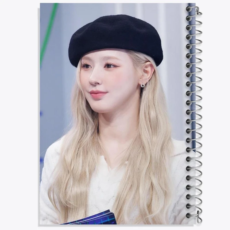 دفتر مشق 50 برگ خندالو مدل میون گروه جی آیدل GIdle کد 19517