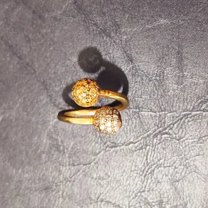 انگشتر طلا 18 عیار زنانه قیراط مدل GH45