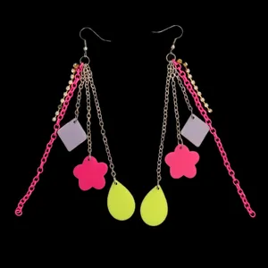 گوشواره زنانه مدل عروسکی نگینی