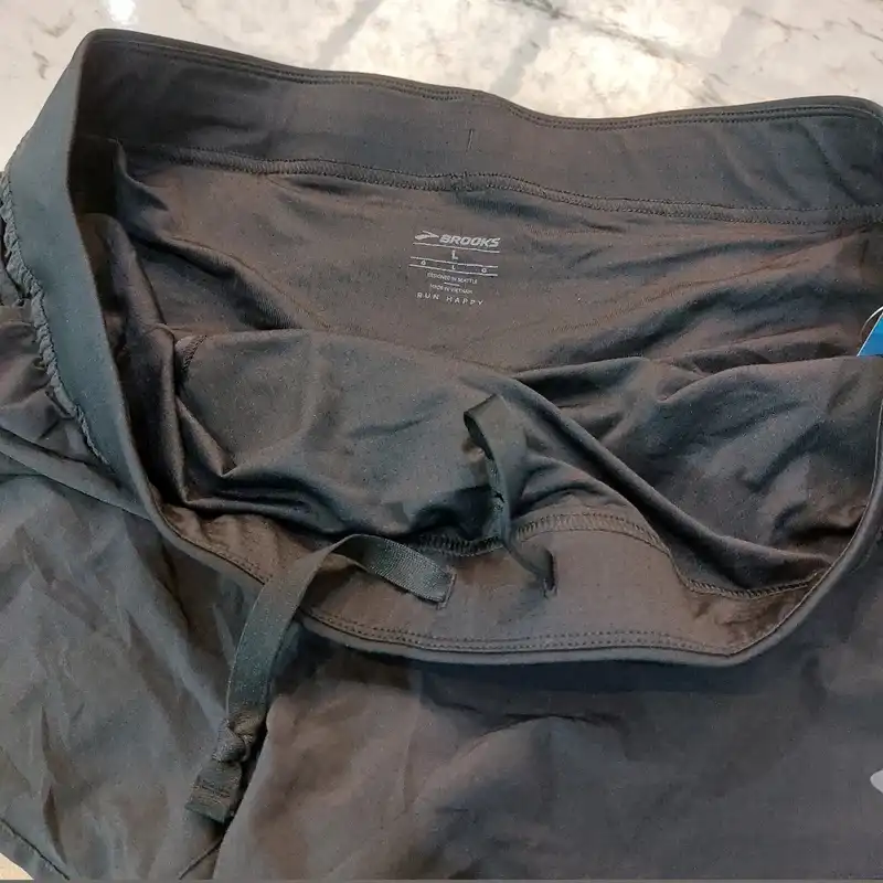 شلوارک ورزشی مردانه بروکس مدل Sil2027