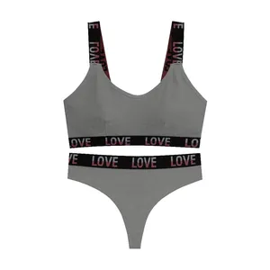 ست نیم تنه و شورت ورزشی زنانه مدل P2T21 