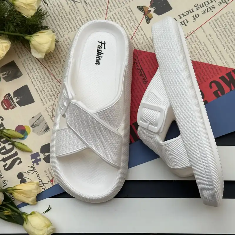 دمپایی زنانه پاپا کد WH